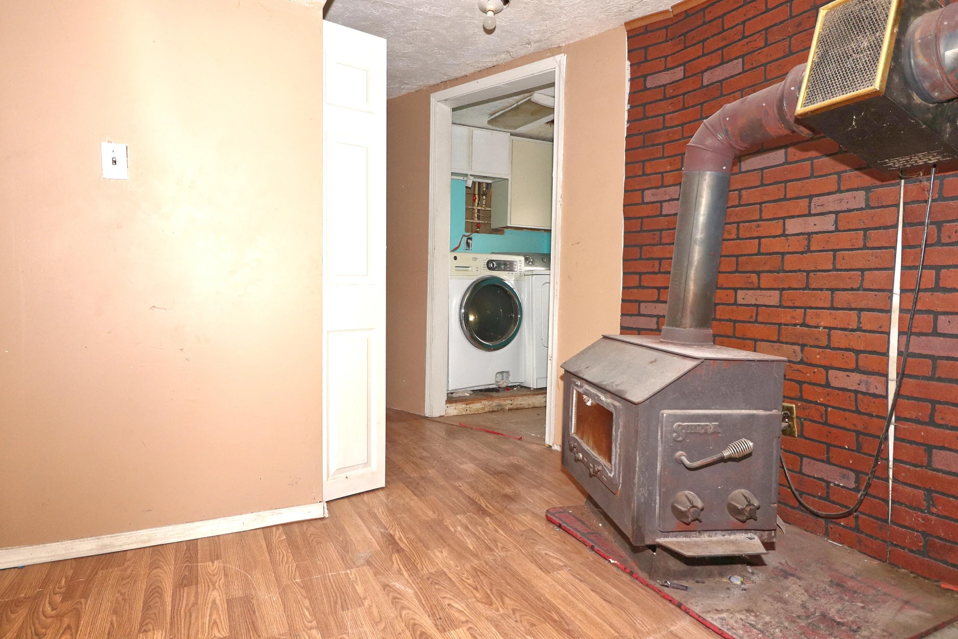 715 Giles ST - Photo 16