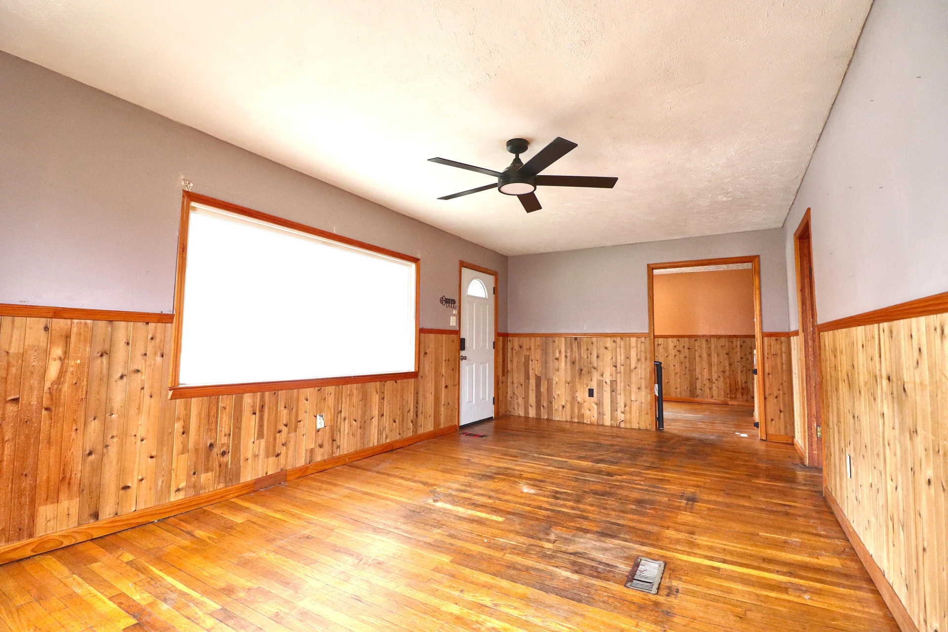 715 Giles ST - Photo 5