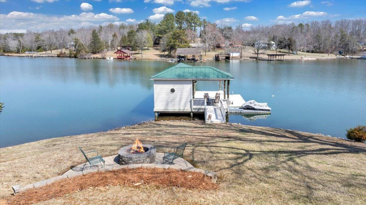 308 HILLTOP DR - Photo 11