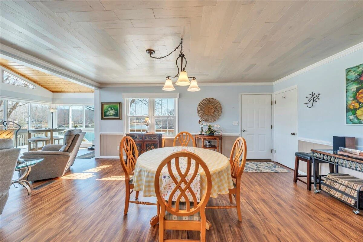 308 HILLTOP DR - Photo 26