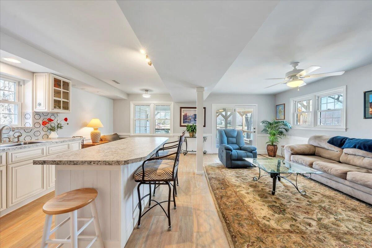 308 HILLTOP DR - Photo 40