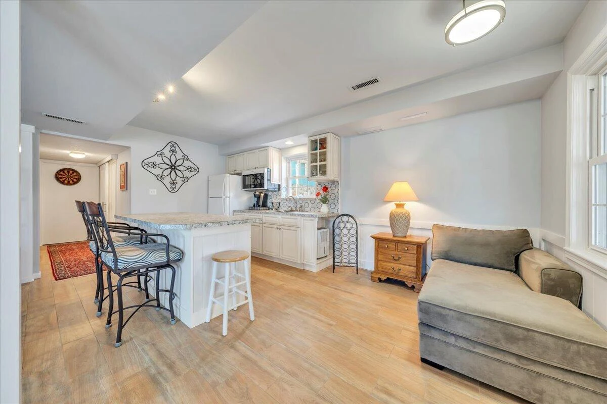 308 HILLTOP DR - Photo 42