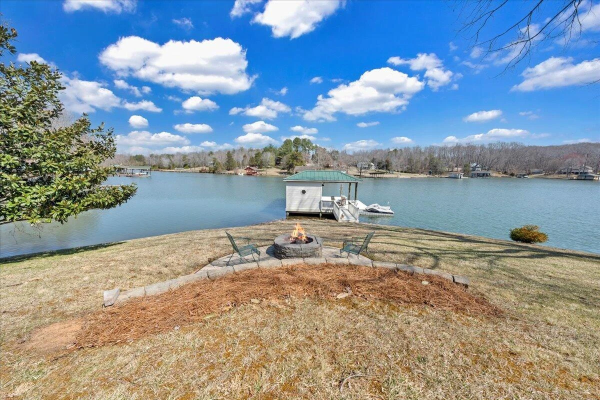 308 HILLTOP DR - Photo 59