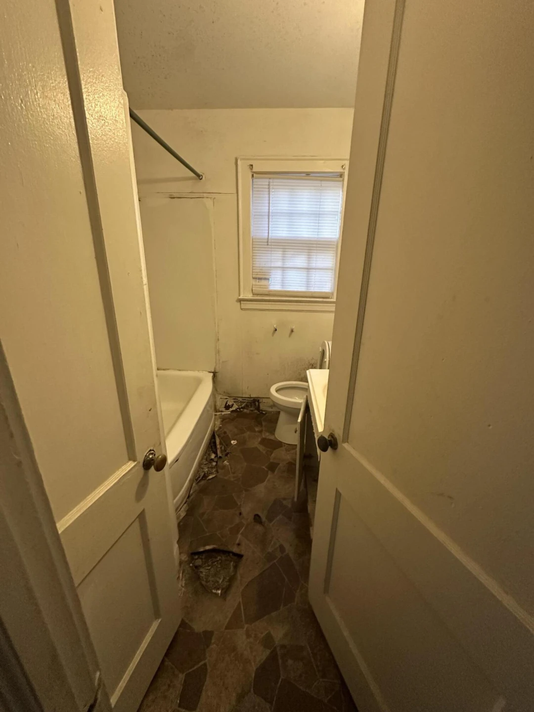 1301 Monroe ST - Photo 8