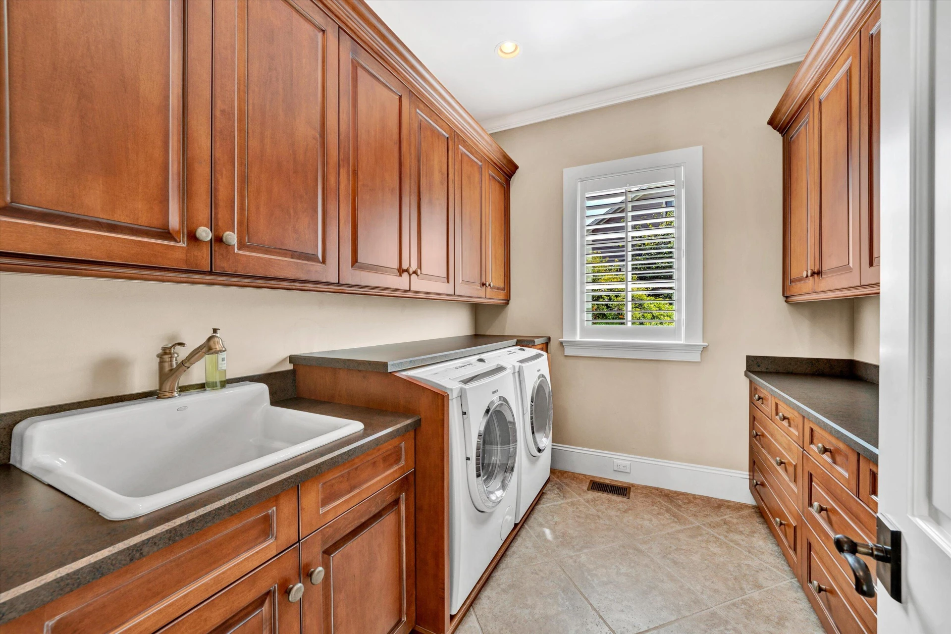 405 Island View DR - Photo 28