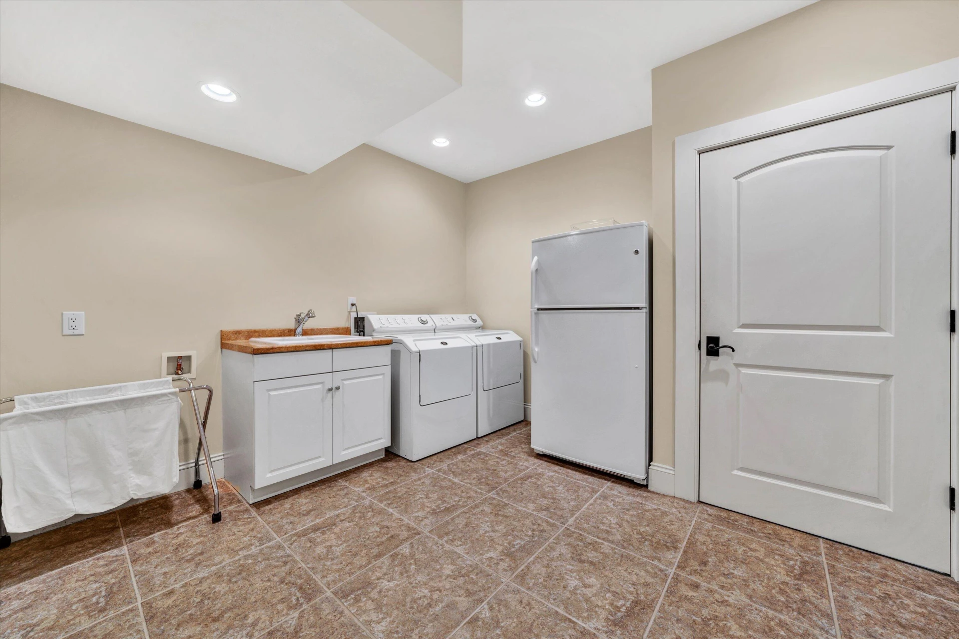 405 Island View DR - Photo 57