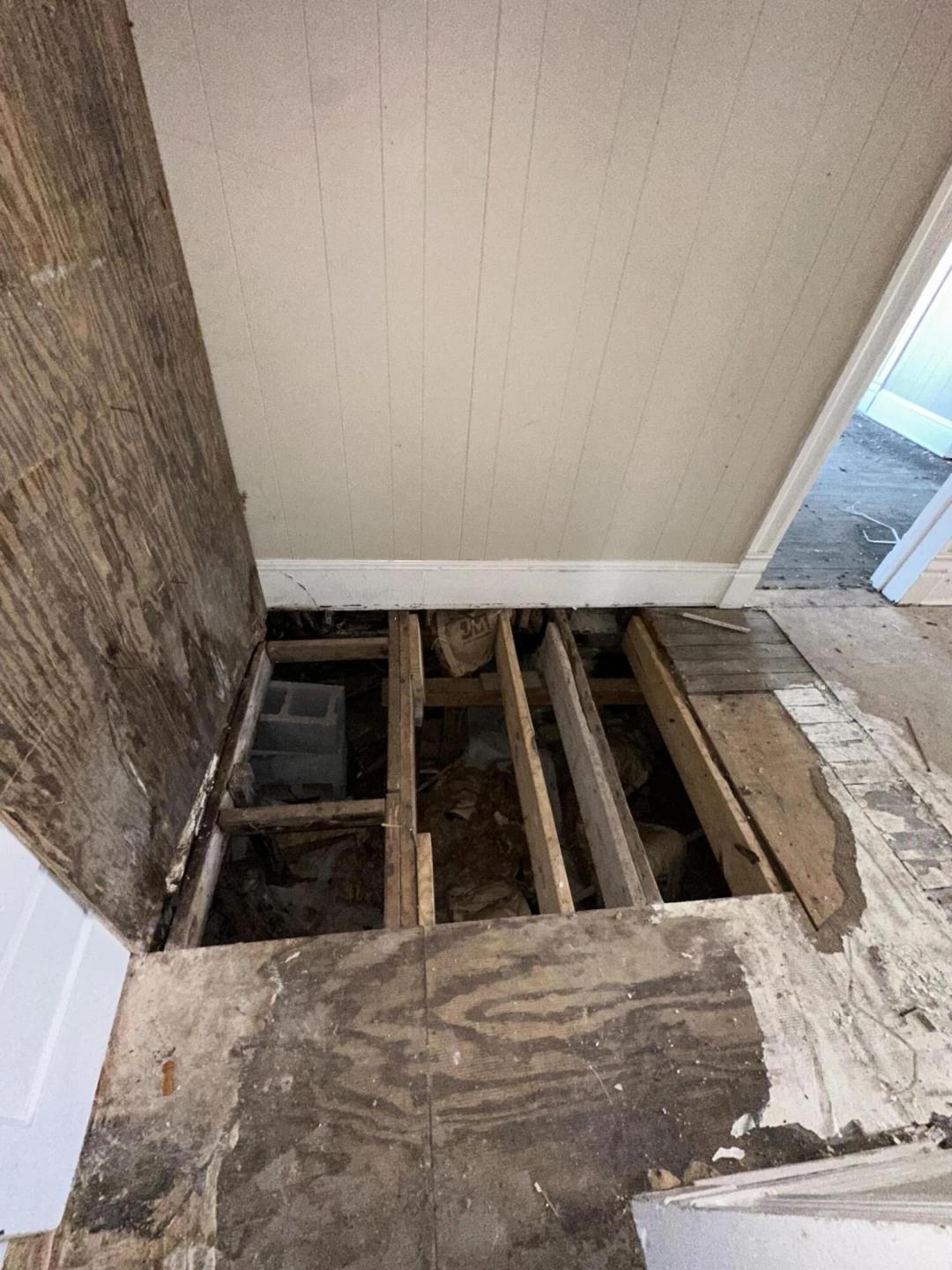 807 Patterson AVE - Photo 20