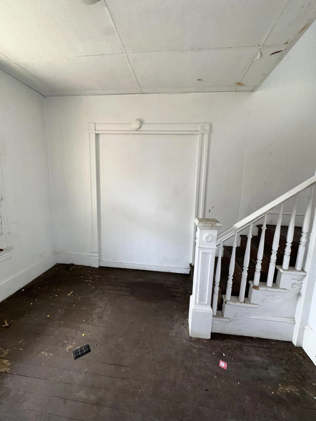 807 Patterson AVE - Photo 3