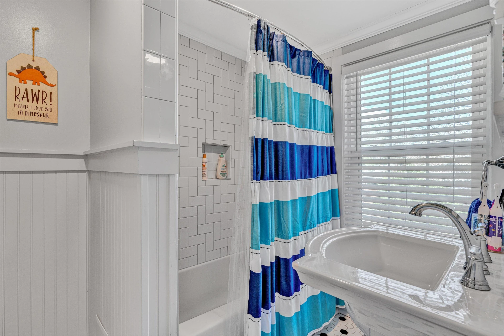 2029 Maiden LN - Photo 26
