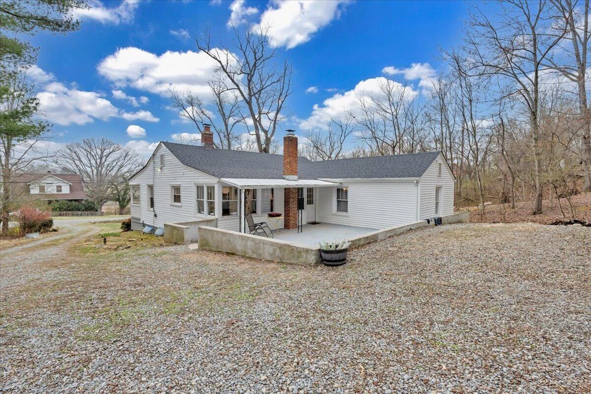 4439 YELLOW MOUNTAIN RD - Photo 27