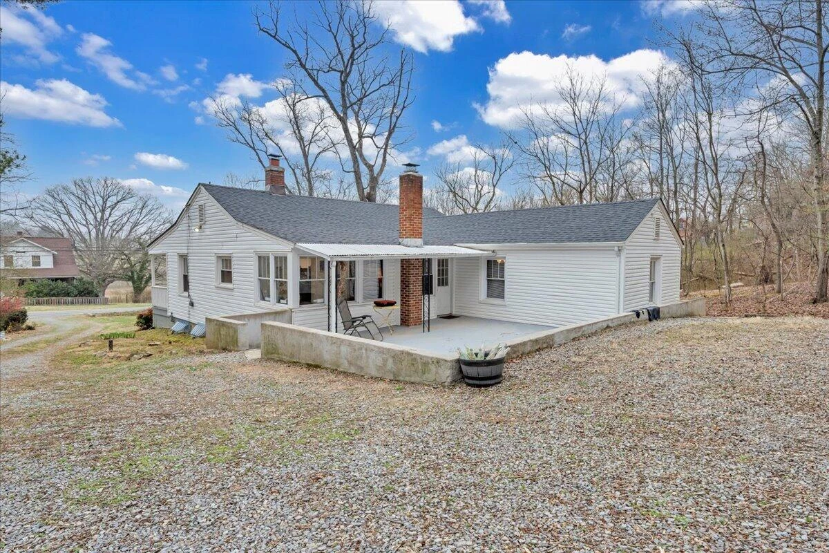 4439 YELLOW MOUNTAIN RD - Photo 28