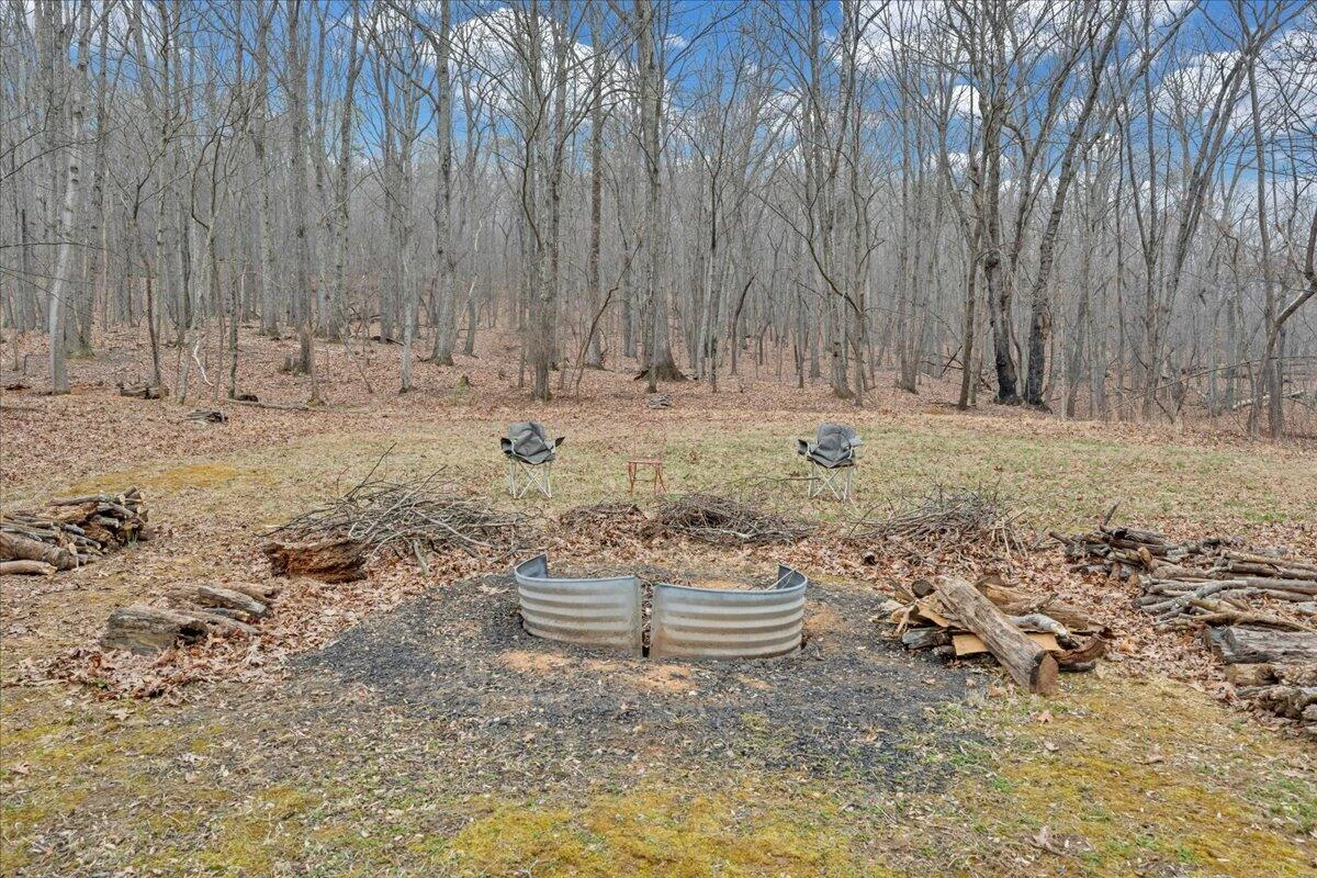 4439 YELLOW MOUNTAIN RD - Photo 32
