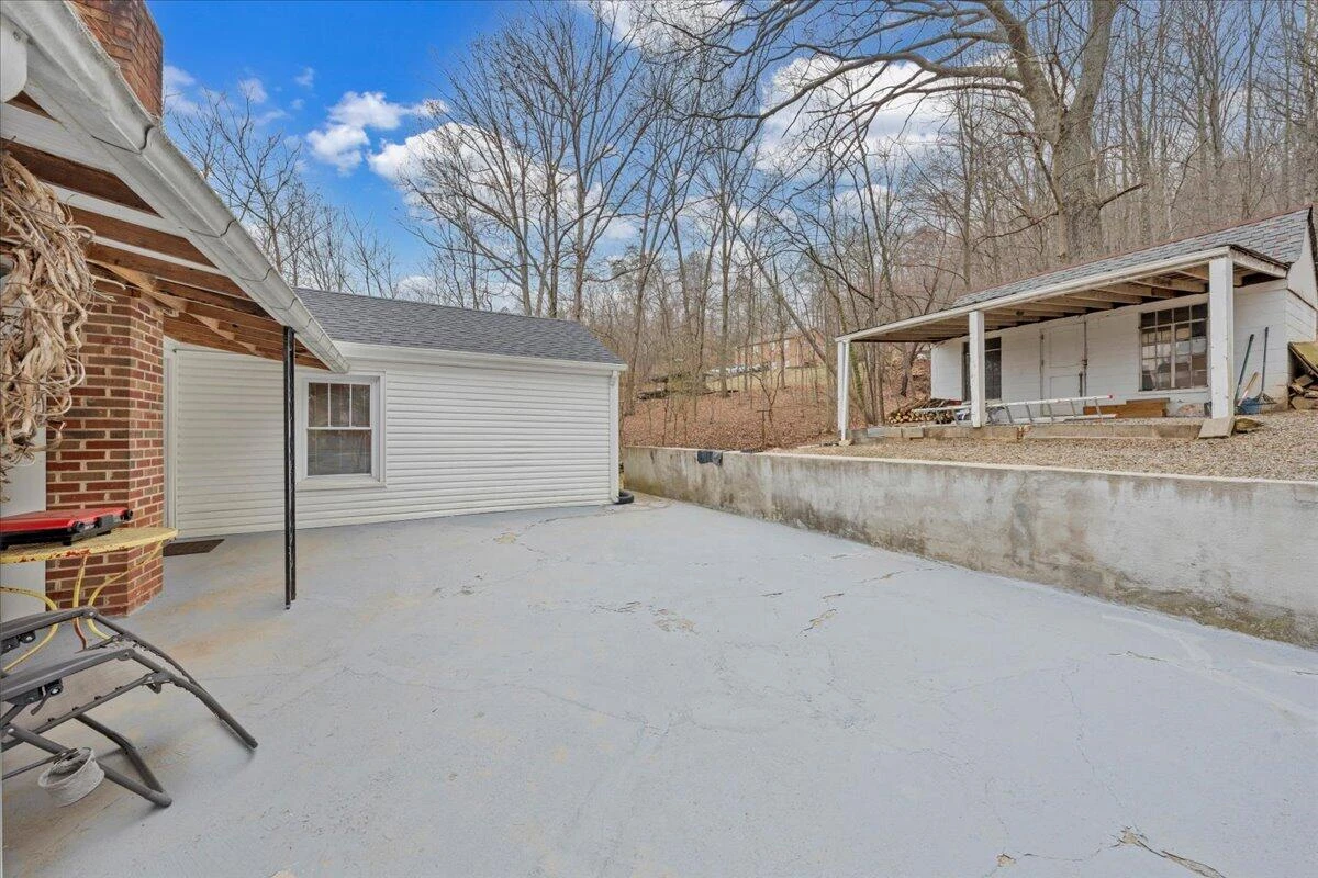 4439 YELLOW MOUNTAIN RD - Photo 34