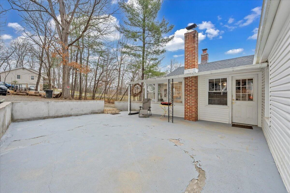 4439 YELLOW MOUNTAIN RD - Photo 35