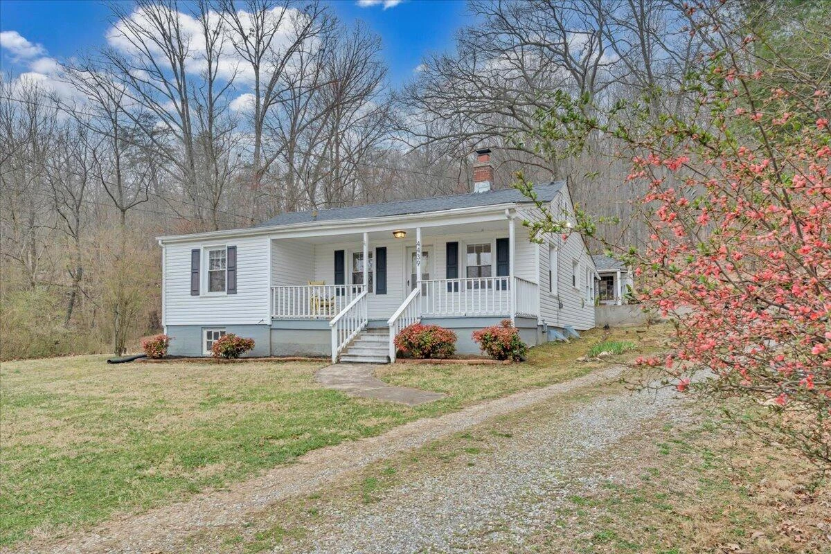 4439 YELLOW MOUNTAIN RD - Photo 37