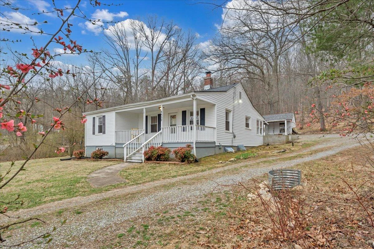 4439 YELLOW MOUNTAIN RD - Photo 45