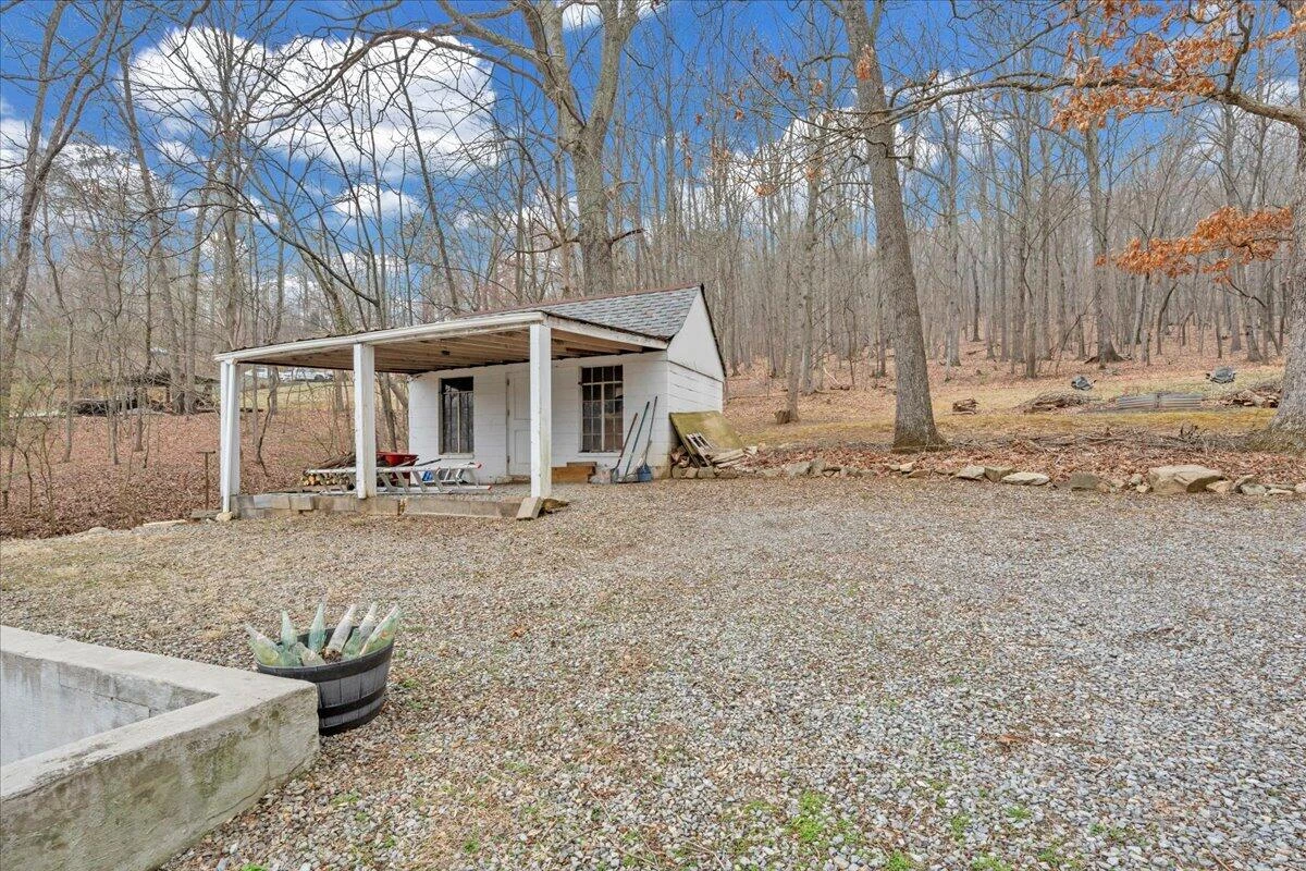 4439 YELLOW MOUNTAIN RD - Photo 47