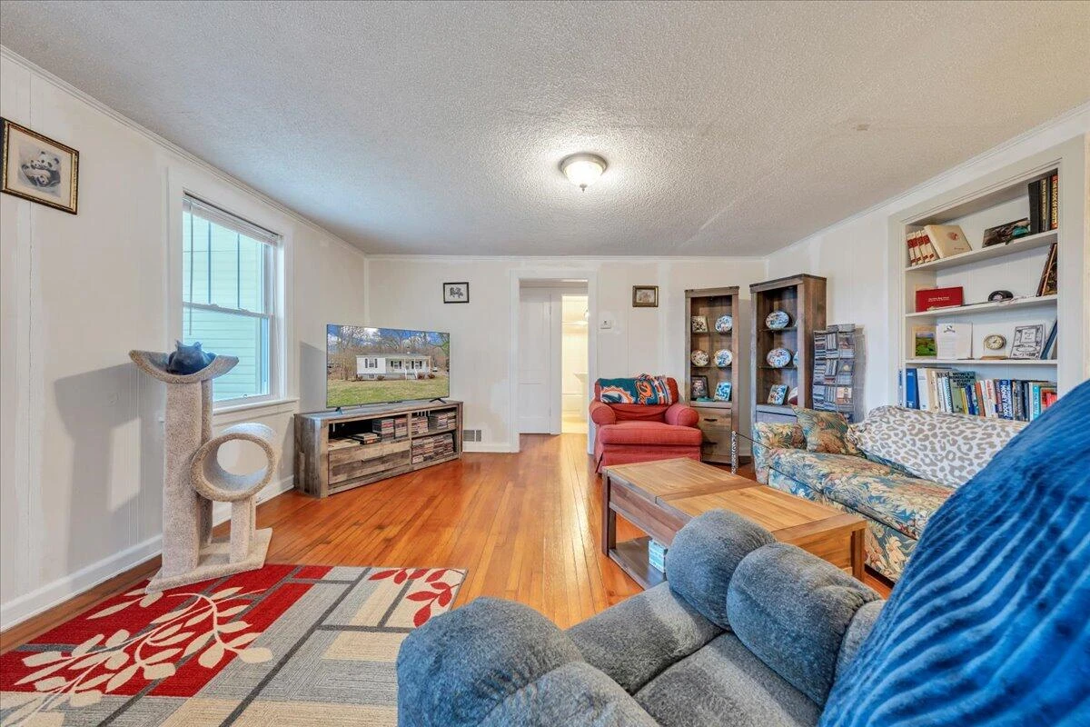 4439 YELLOW MOUNTAIN RD - Photo 6