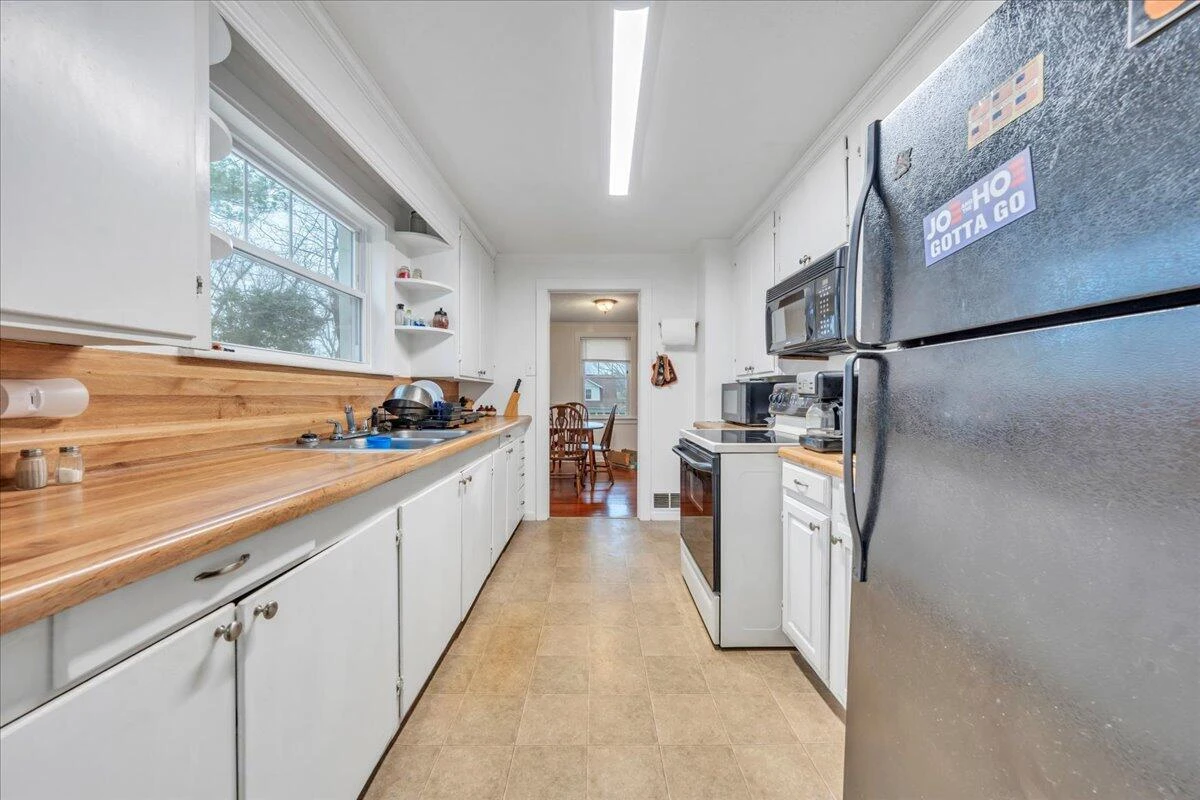 4439 YELLOW MOUNTAIN RD - Photo 8