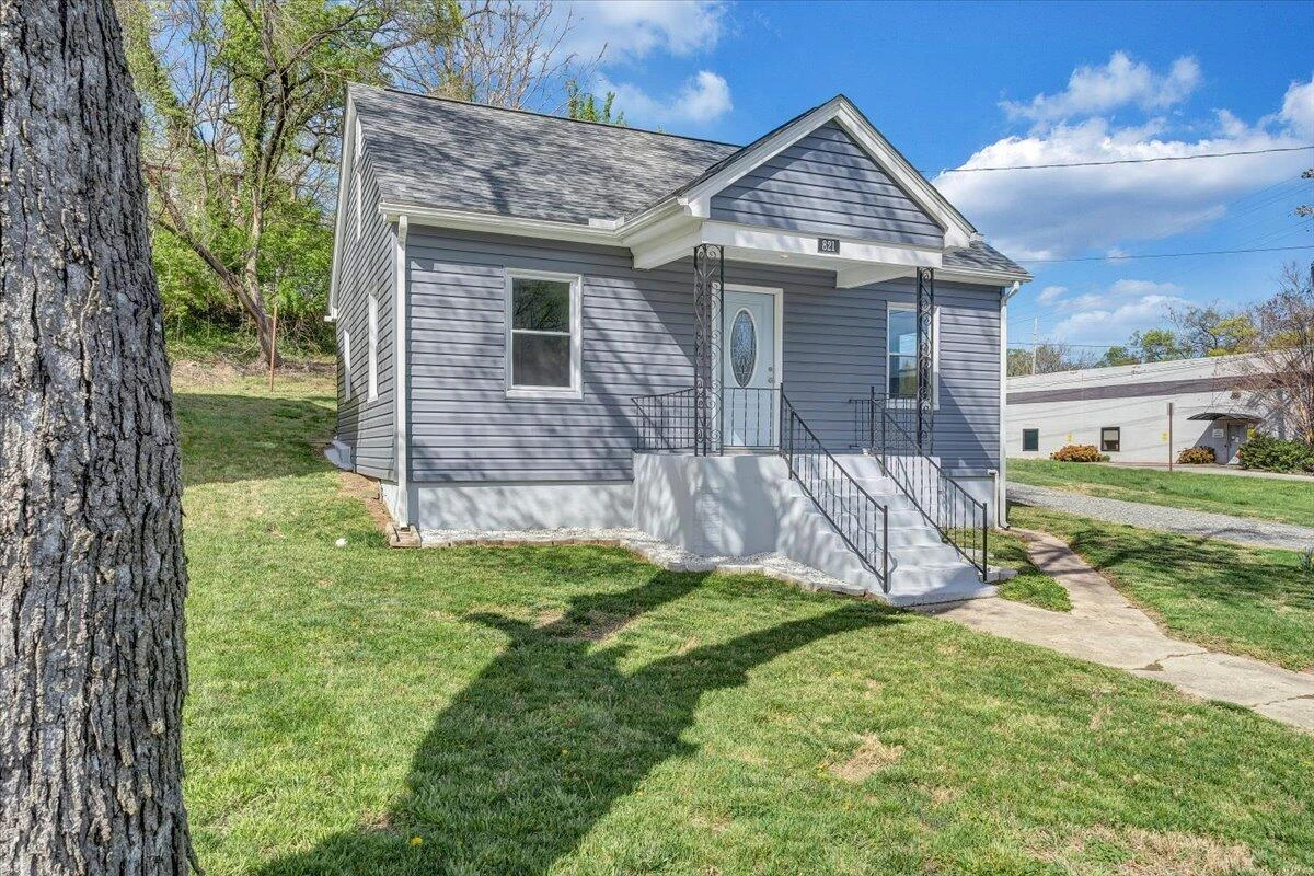 821 Kerns AVE - Photo 30