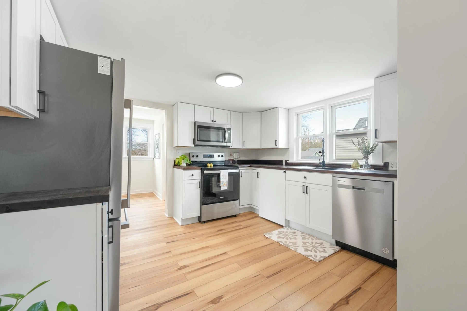 905 Judd ST - Photo 12