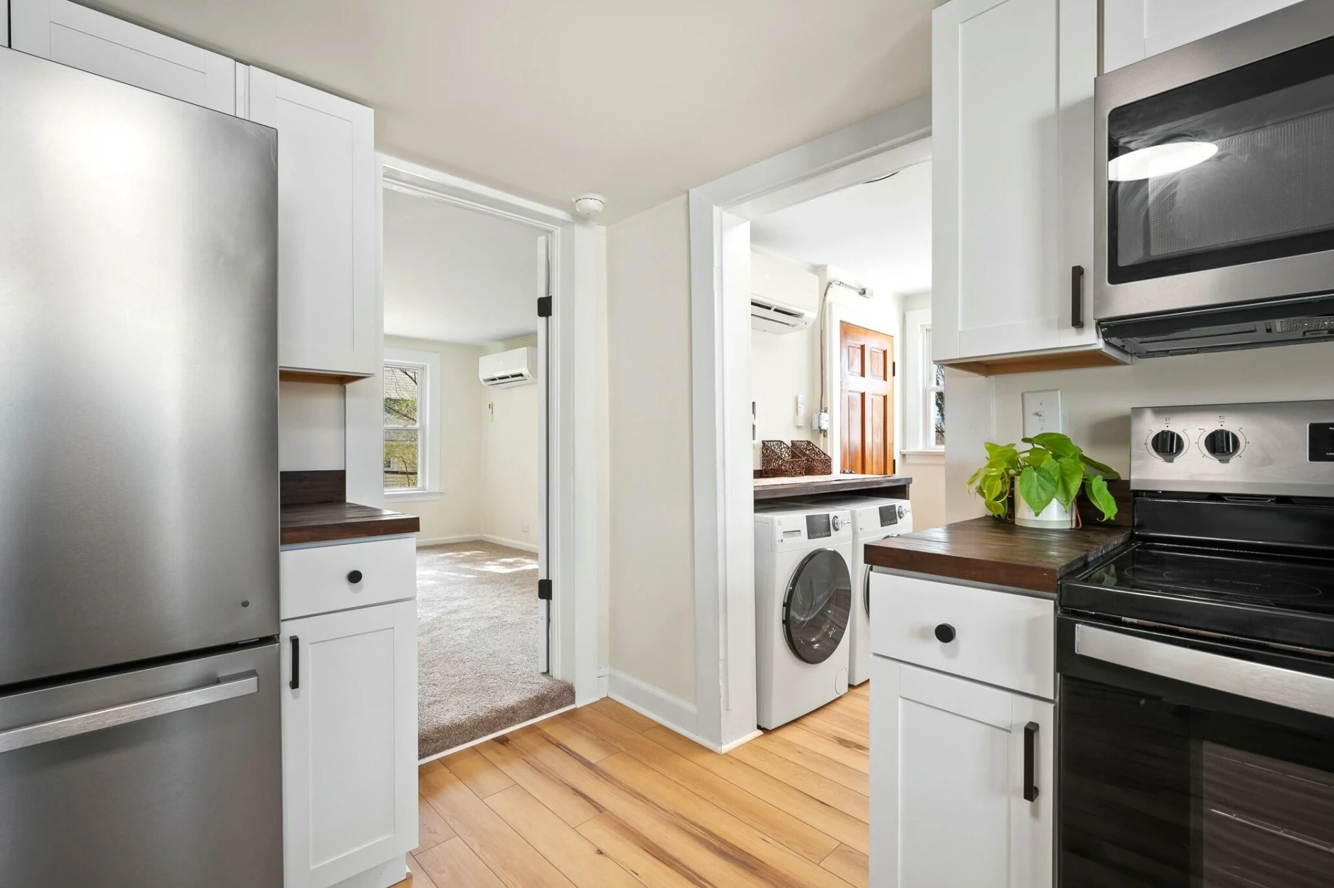 905 Judd ST - Photo 16