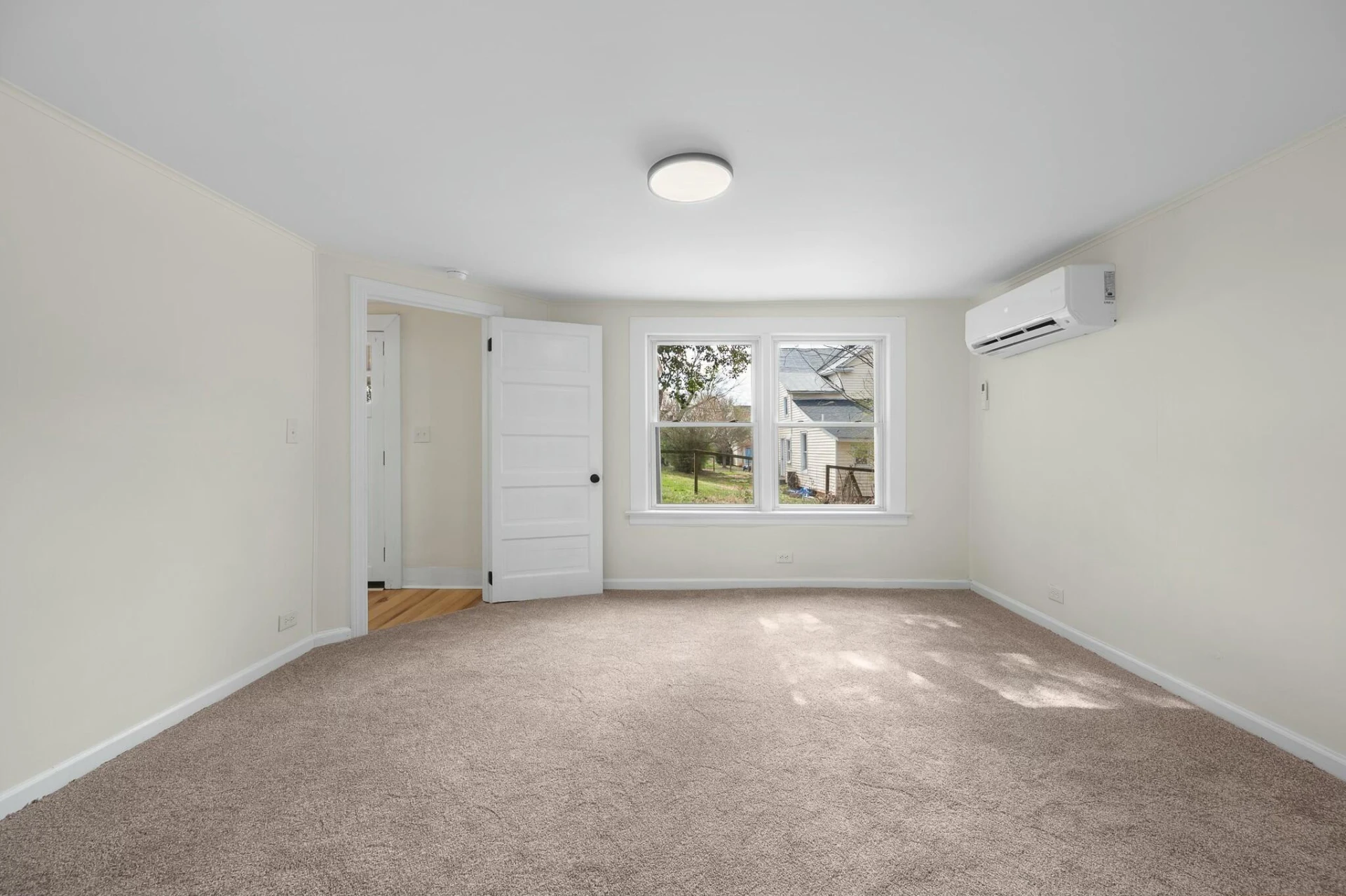 905 Judd ST - Photo 21