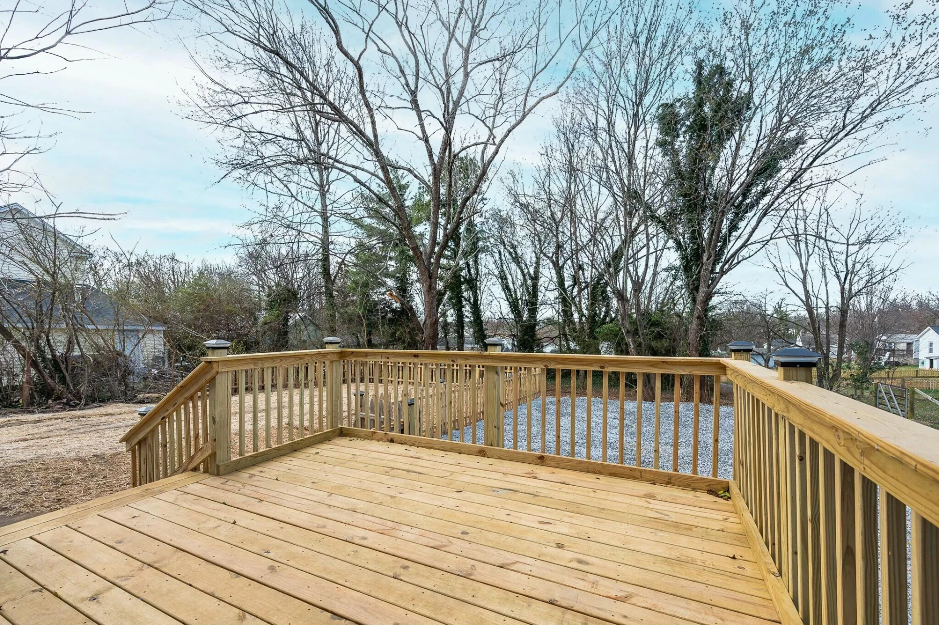 905 Judd ST - Photo 33