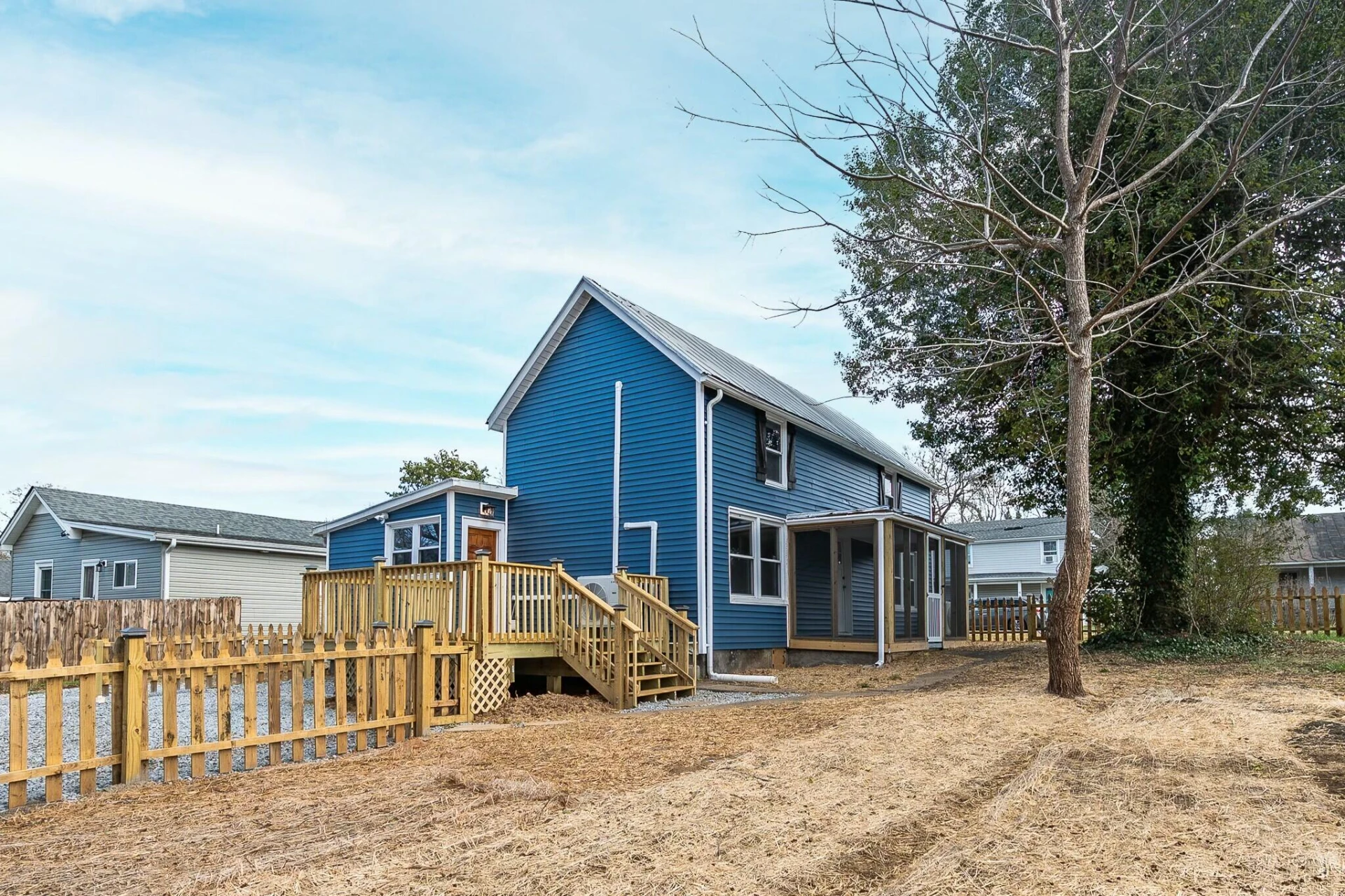 905 Judd ST - Photo 38