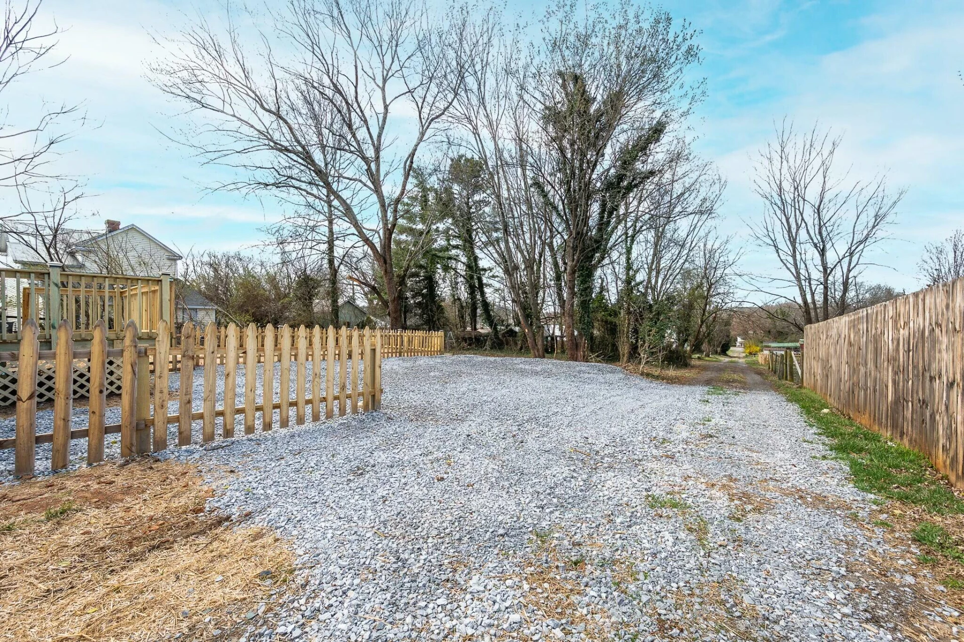 905 Judd ST - Photo 42