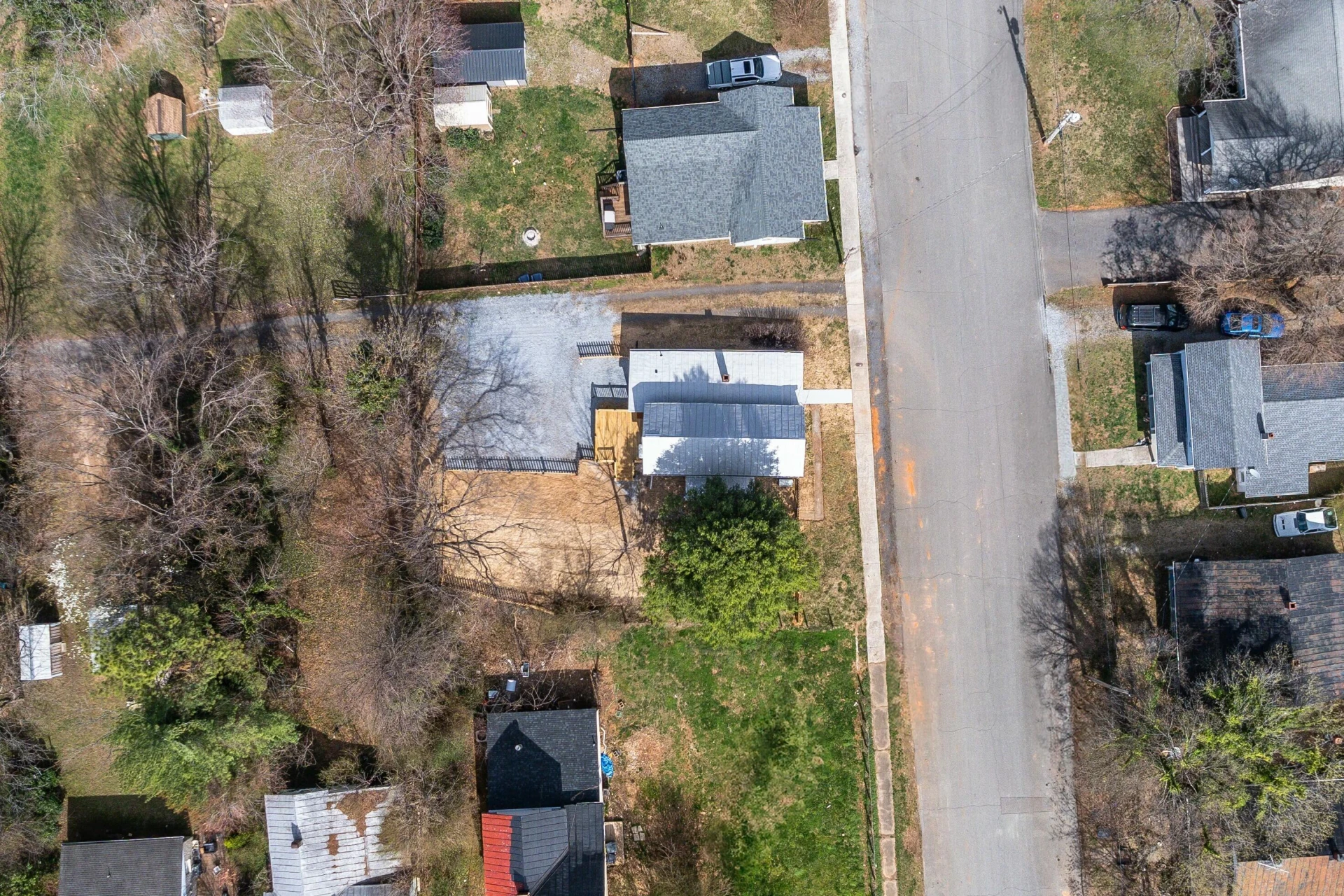 905 Judd ST - Photo 48
