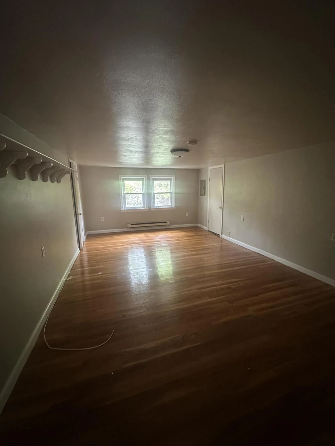 3521 Valley View AVE - Photo 10