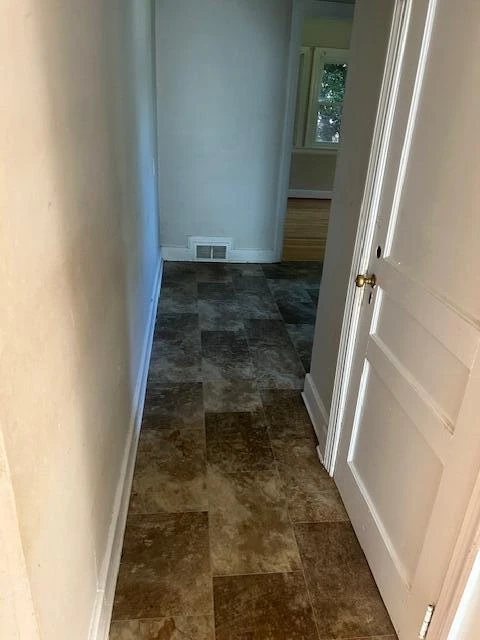 3521 Valley View AVE - Photo 12