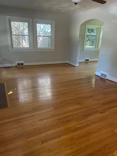 3521 Valley View AVE - Photo 2