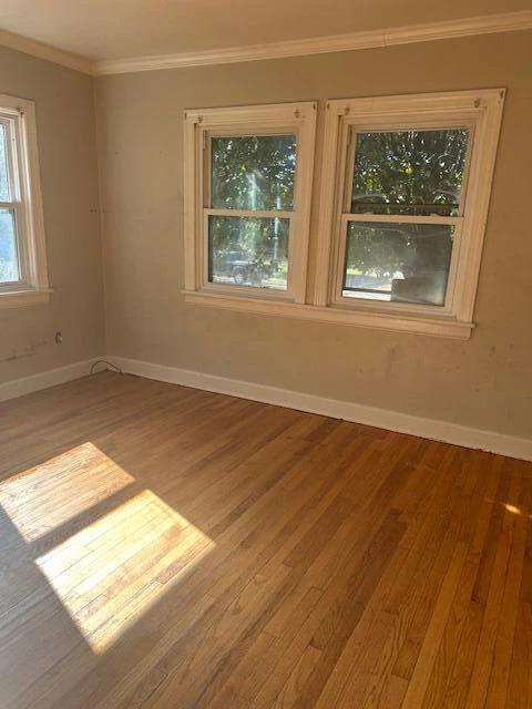 3521 Valley View AVE - Photo 3