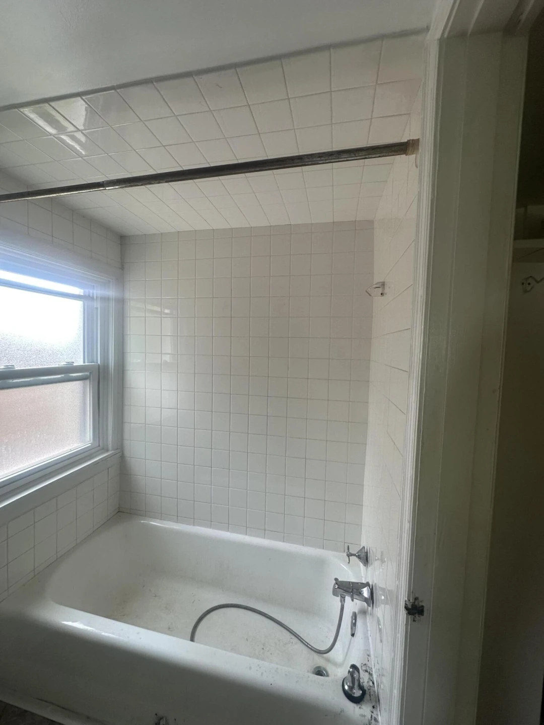 3521 Valley View AVE - Photo 9
