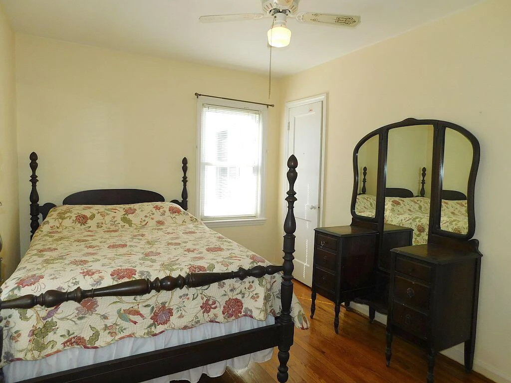 1831 Fareham RD - Photo 11