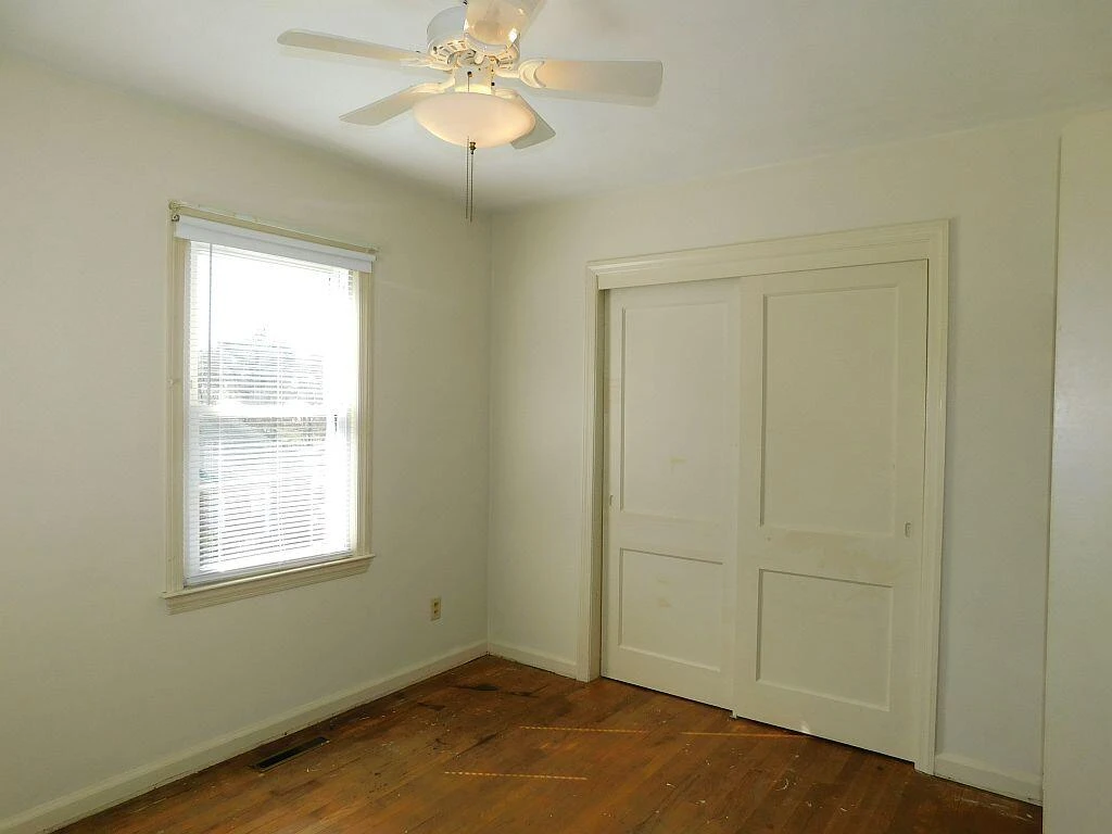 1831 Fareham RD - Photo 15