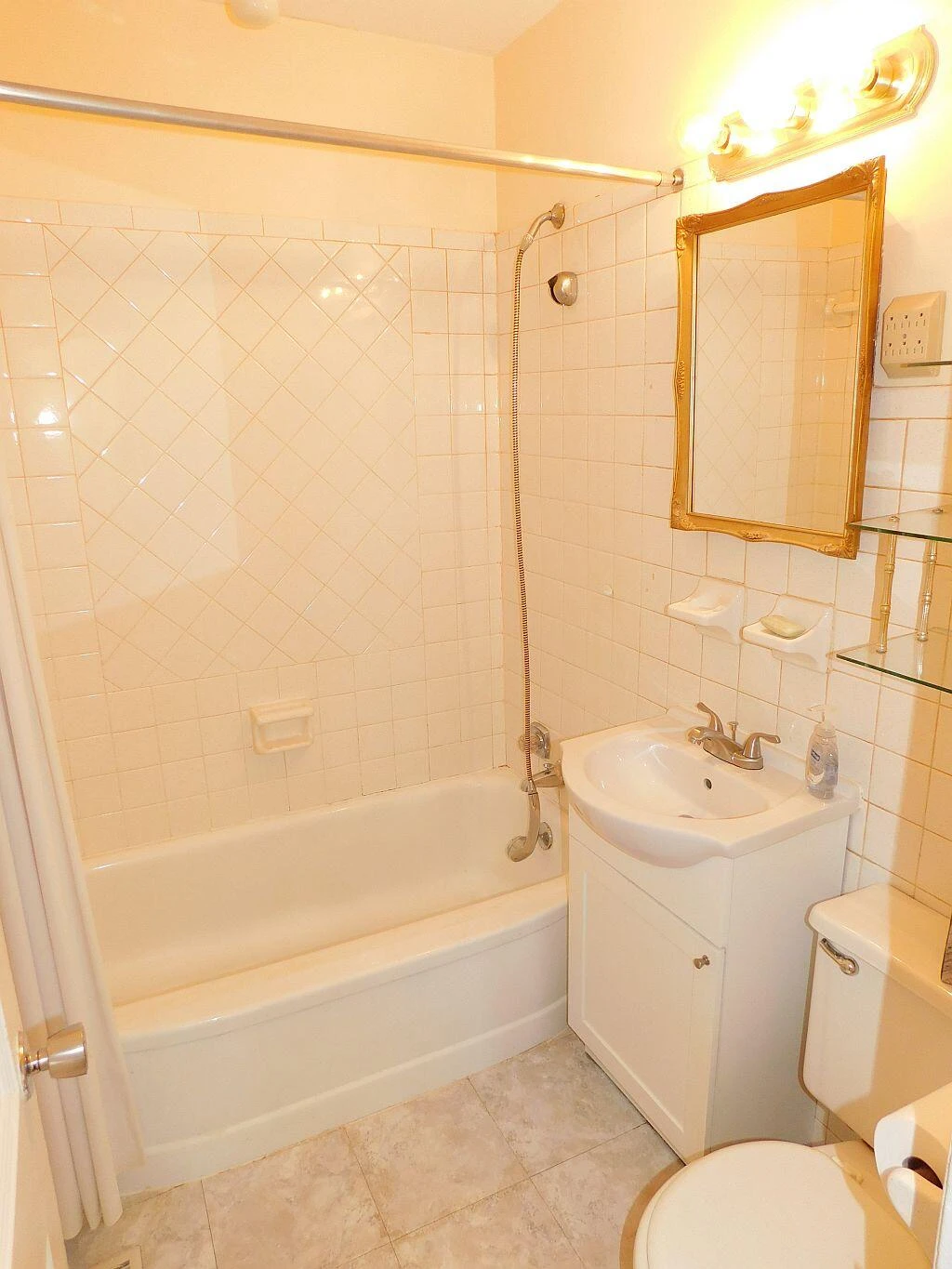 1831 Fareham RD - Photo 17
