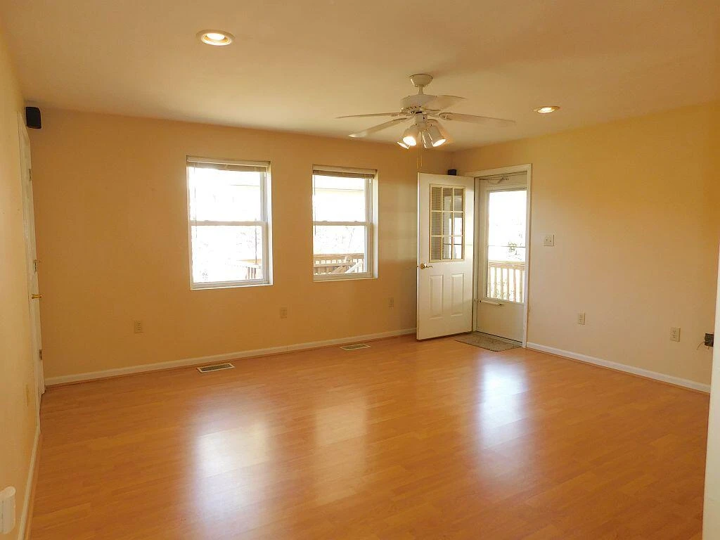 1831 Fareham RD - Photo 23