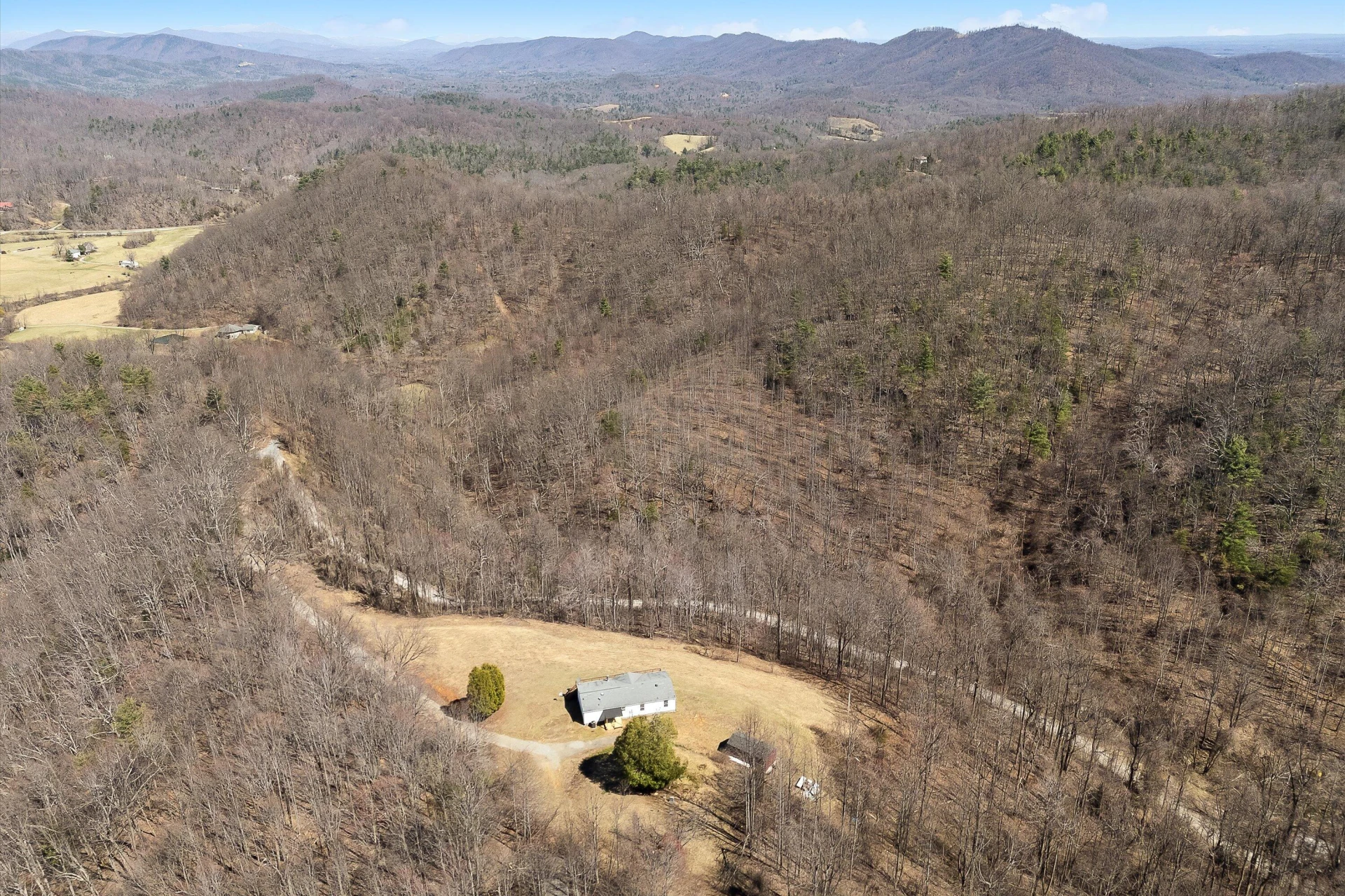 216 Hicks Hollow RD - Photo 36