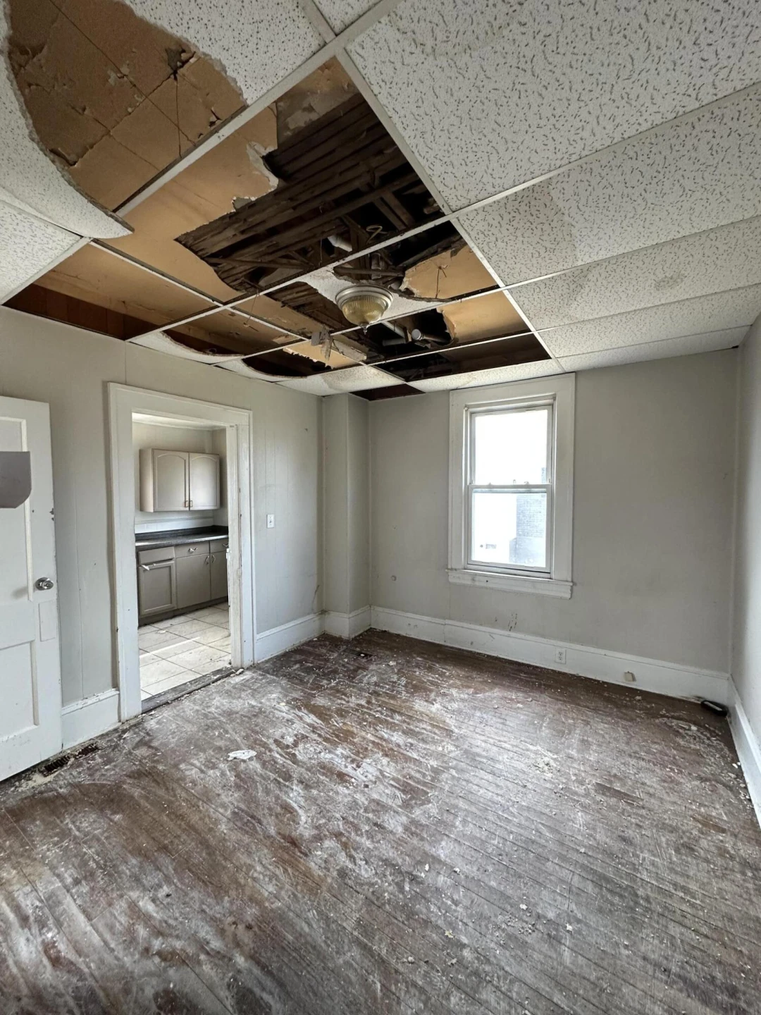 1224 Thomas AVE - Photo 4