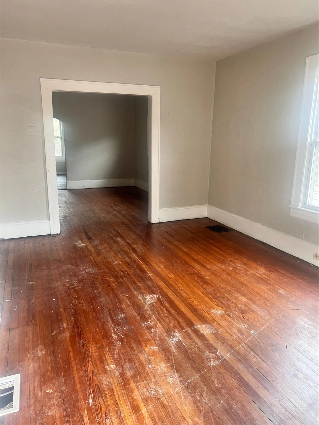 1315 Essex AVE - Photo 3