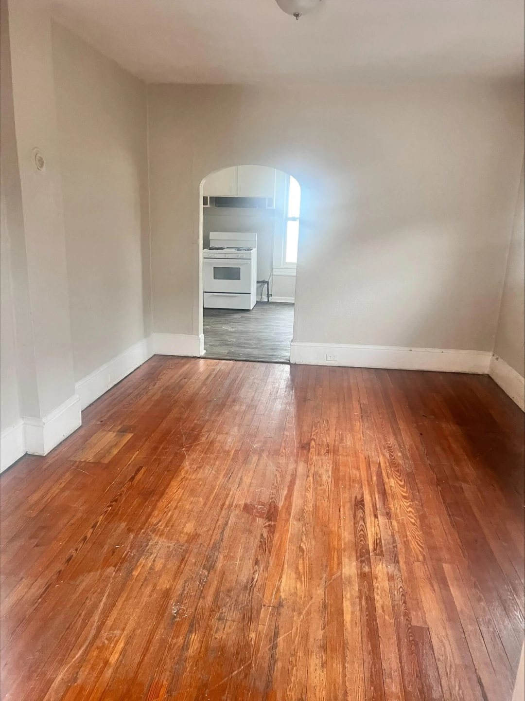 1315 Essex AVE - Photo 6