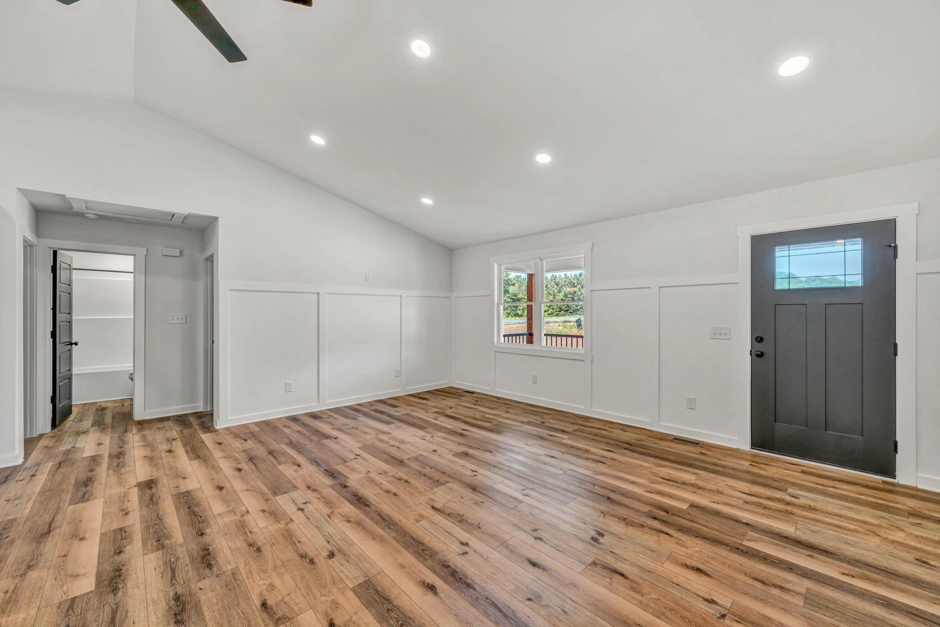1460 White House  RD - Photo 3