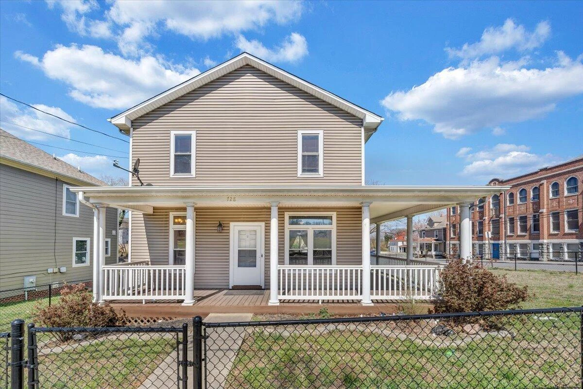 728 Jamison AVE