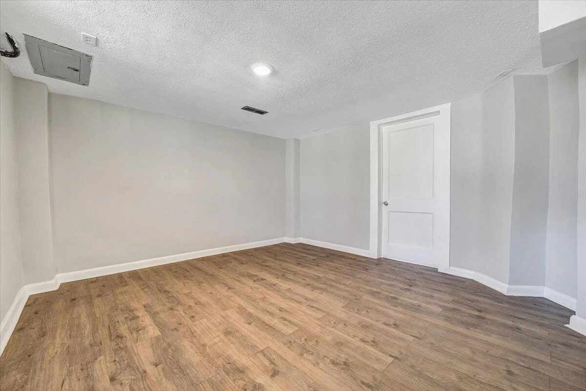 2055 Appalachian DR - Photo 36