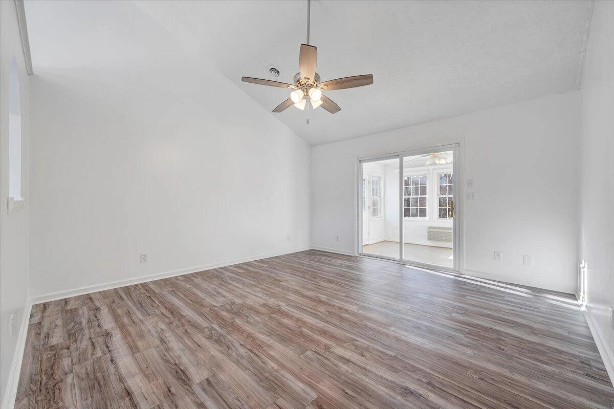 3350 Springtree DR - Photo 10