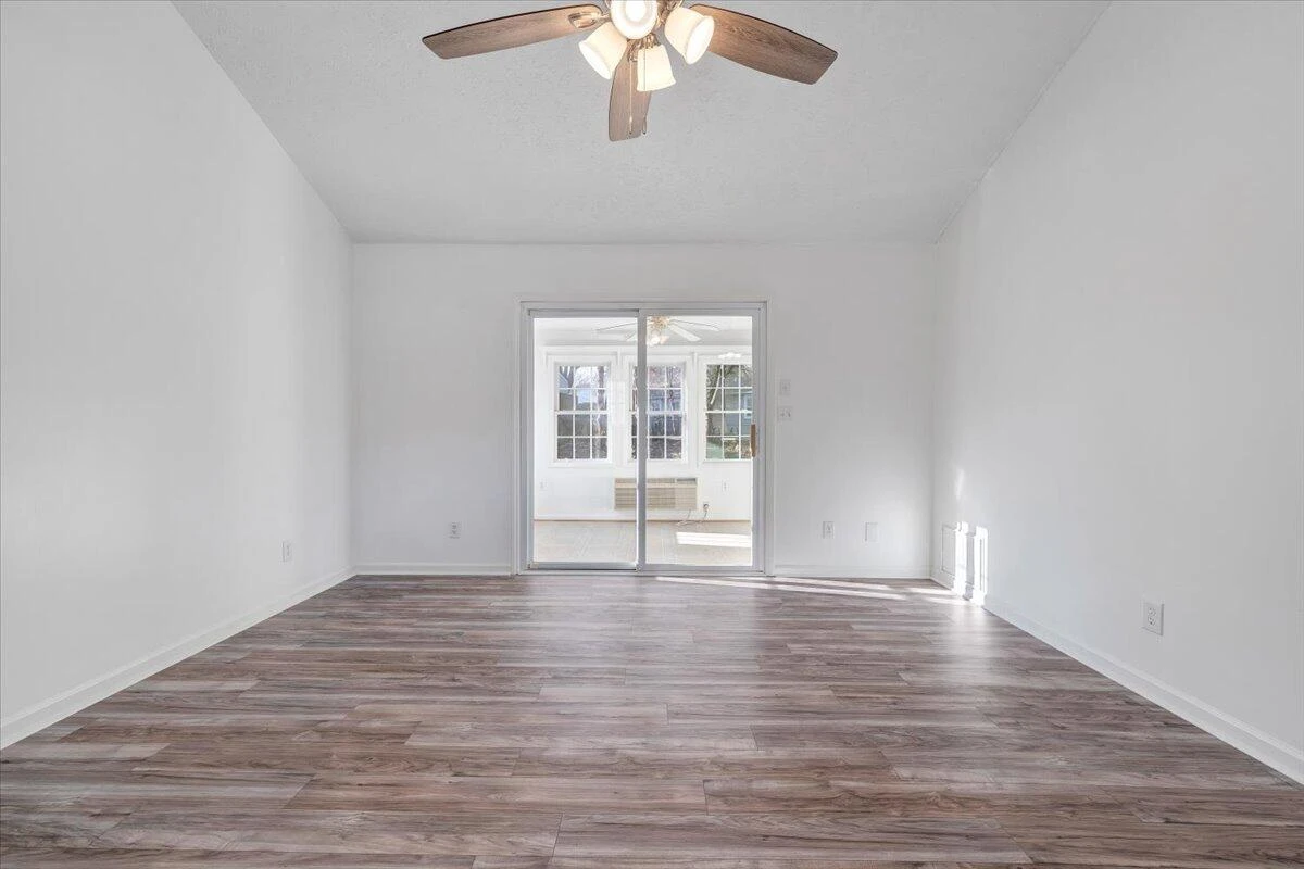 3350 Springtree DR - Photo 11