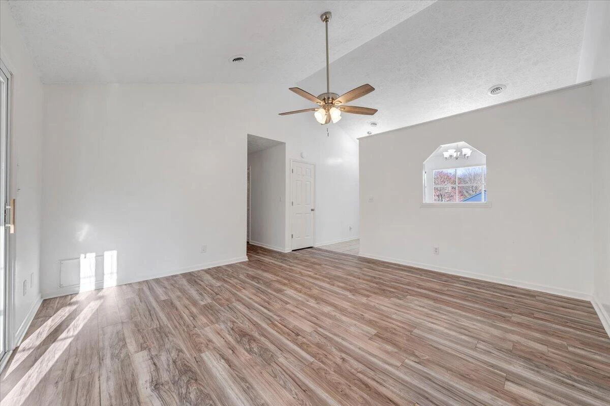 3350 Springtree DR - Photo 13
